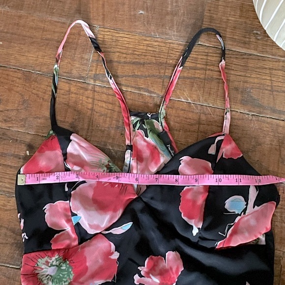 Layered Tank Top - Picture 5 of 6